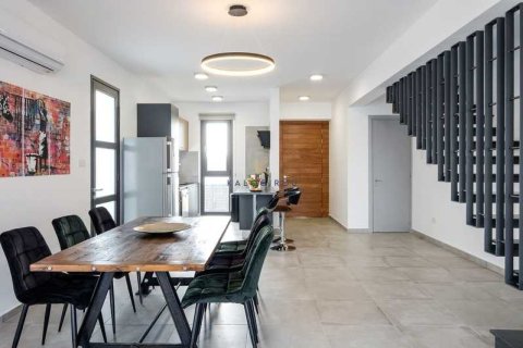 5 bedrooms House in Larnaca, Cyprus No. 75972 6