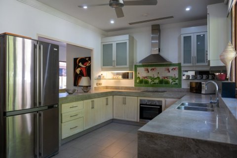 4 bedrooms Villa in Layan Beach, Thailand No. 96785 18