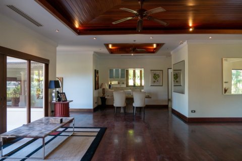 4 bedrooms Villa in Layan Beach, Thailand No. 96785 15