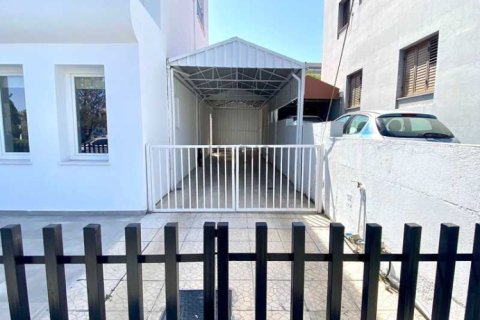 5 bedrooms House in Mesa Geitonia, Cyprus No. 101665 14