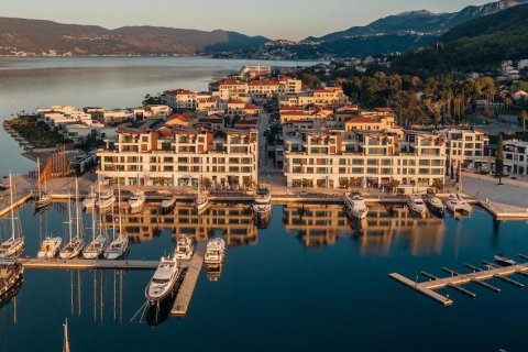 1 bedroom Apartment in Herceg Novi, Montenegro No. 104827 2