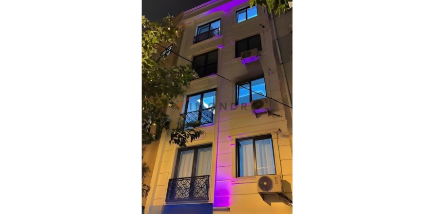 3 dormitorios Apartment en Sisli, Turkey No. 122594