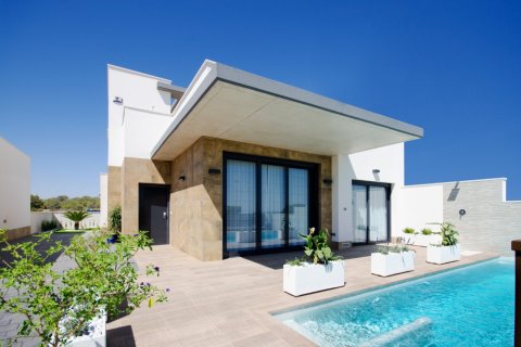 3 dormitorios Villa en San Miguel de Salinas, Spain No. 111073