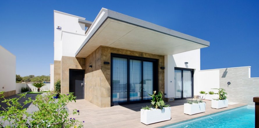 3 dormitorios Villa en San Miguel de Salinas, Spain No. 111073