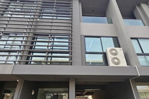 395m² Office in Lat Phrao, Thailand No. 97544 1