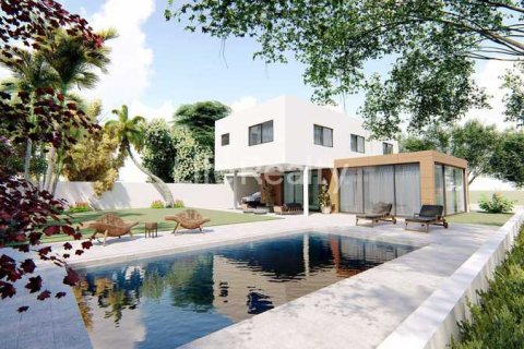 4 bedrooms House in Palodeia, Cyprus No. 73344 1