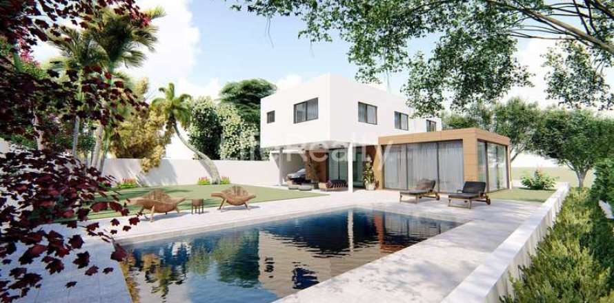 4 bedrooms House in Palodeia, Cyprus No. 73344