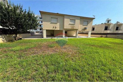 5 chambres House à Limassol, Cyprus No. 32067 1