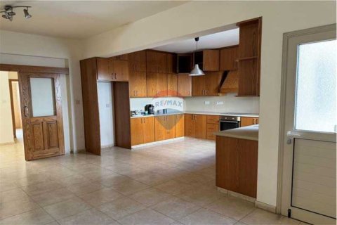 5 chambres House à Limassol, Cyprus No. 32067 4