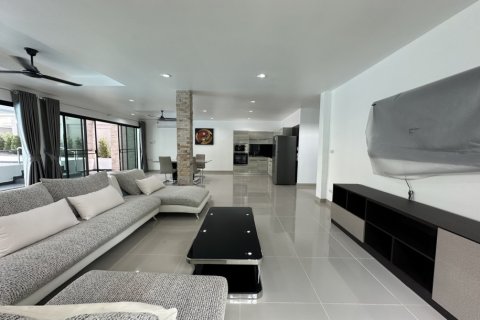 3 bedrooms Villa in Rawai, Thailand No. 97257 7