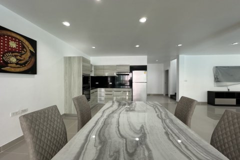 3 bedrooms Villa in Rawai, Thailand No. 97257 10