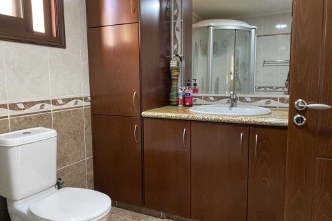 4 dormitorios House en Limassol, Cyprus No. 80715 15