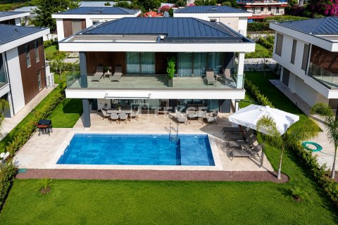 4 dormitorios Villa en Kemer, Turkey No. 125916