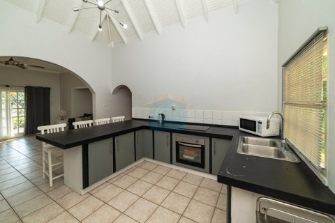 3 bedrooms House in Lance Aux Epines, Grenada No. 80537 9