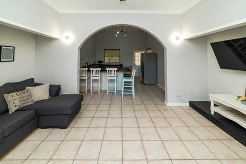 3 bedrooms House in Lance Aux Epines, Grenada No. 80537 5