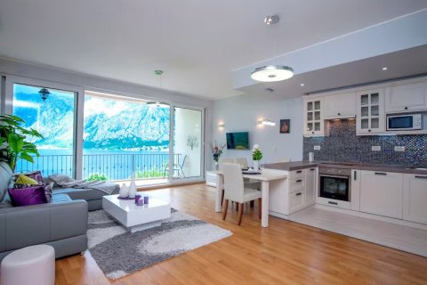 3 bedrooms Apartment in Kotor, Montenegro No. 81521 3