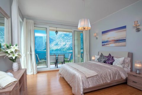3 bedrooms Apartment in Kotor, Montenegro No. 81521 9