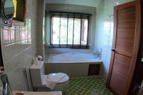 11 bedrooms Commercial property in Chiang Mai, Thailand No. 97666 3