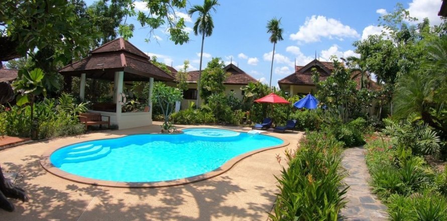 11 bedrooms Commercial property in Chiang Mai, Thailand No. 97666