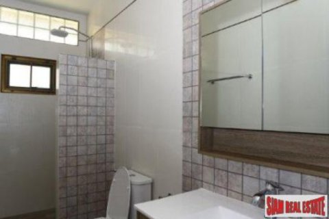 4 bedrooms Villa in Chonburi, Thailand No. 96496 6