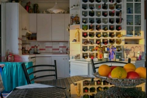 4 bedrooms Apartment in Athens, Greece No. 108378 5