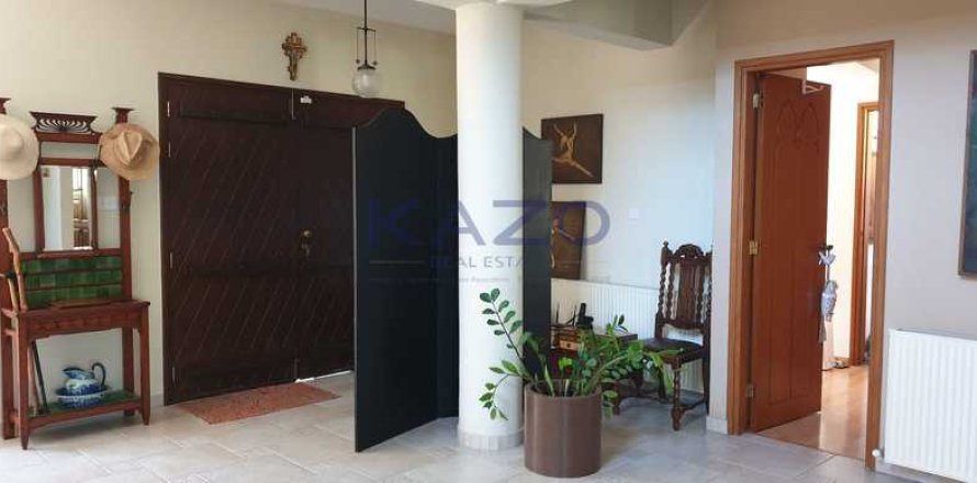 4 bedrooms House in Agios Tychonas, Cyprus No. 78609