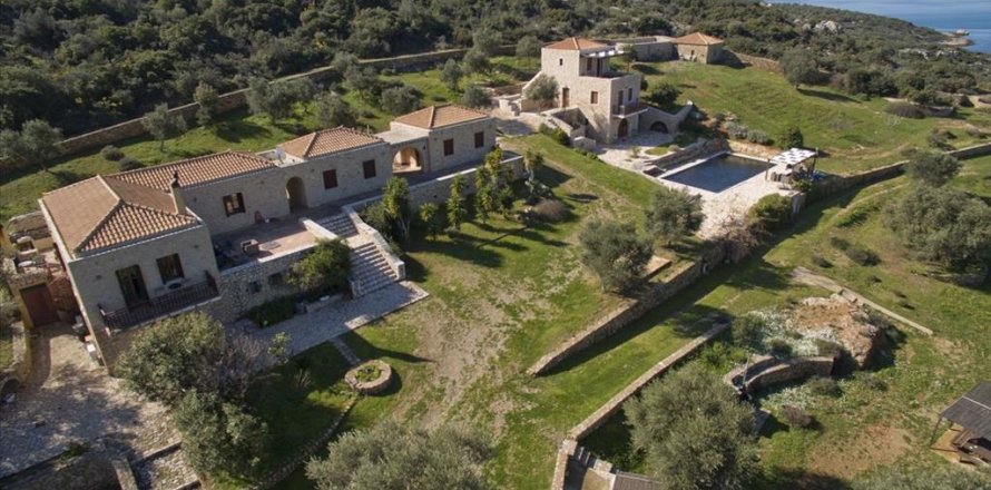 Studio Villa in Laconia, Greece No. 57166