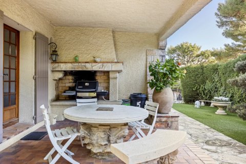 4 dormitorios Villa en Antibes, France No. 68768 7