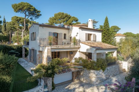 4 dormitorios Villa en Antibes, France No. 68768 16