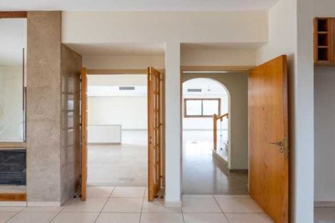 3 bedrooms House in Strovolos, Cyprus No. 81387 7