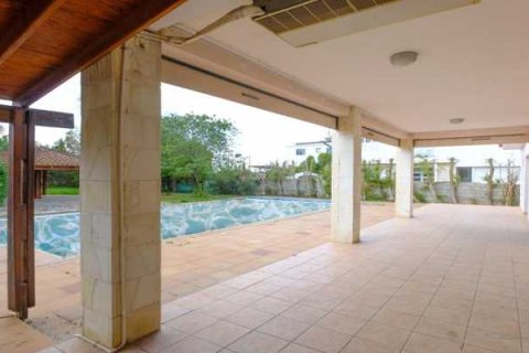 3 bedrooms House in Strovolos, Cyprus No. 81387 2