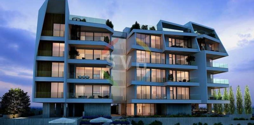 3 bedrooms Apartment in Germasogeia, Cyprus No. 82220