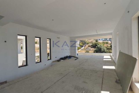 Вилла с 3 спальнями в Агиос Тихонас, Кипр №82396 8