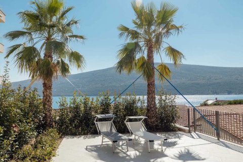 2 chambres Appartement à Herceg Novi, Montenegro No. 104777 20