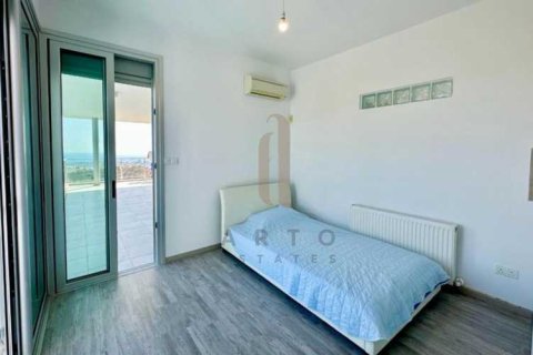 5 bedrooms Villa in Agios Athanasios, Cyprus No. 80807 8