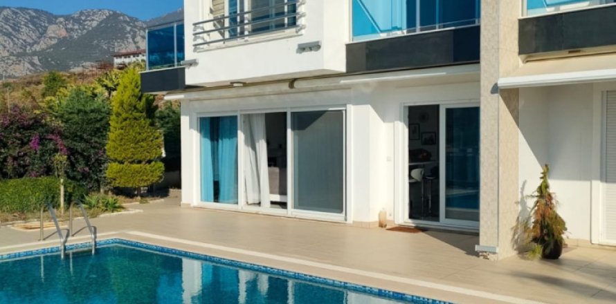 4 bedrooms Villa in Lien Chieu, Vietnam No. 14558