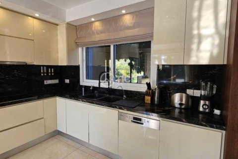 4 dormitorios Villa en Agios Tychonas, Cyprus No. 76425 3