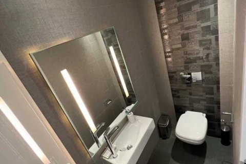 3 bedrooms Apartment in Limassol, Cyprus No. 80977 7