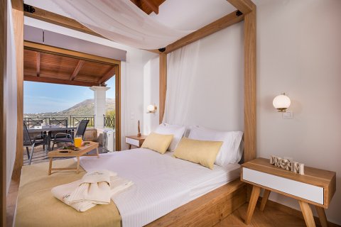 5 bedrooms Villa in Vamos, Greece No. 107448 21