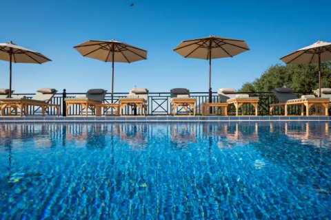 5 bedrooms Villa in Vamos, Greece No. 107448 9