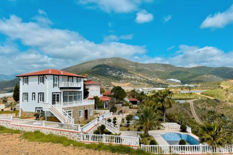 5 bedrooms Apartment in Lam Cot, Vietnam No. 14169 4