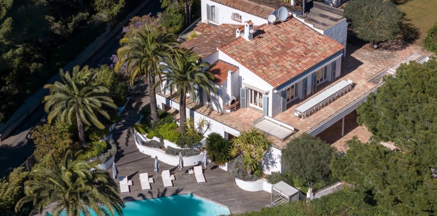 7 bedrooms Villa in Vallauris, France No. 68819
