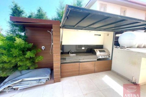 5 bedrooms Villa in Pervolia, Cyprus No. 79641 4