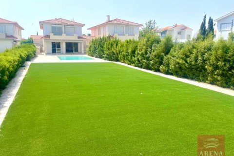 5 bedrooms Villa in Pervolia, Cyprus No. 79641 1