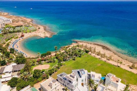 6 bedrooms Villa in Protaras, Cyprus No. 39706 2