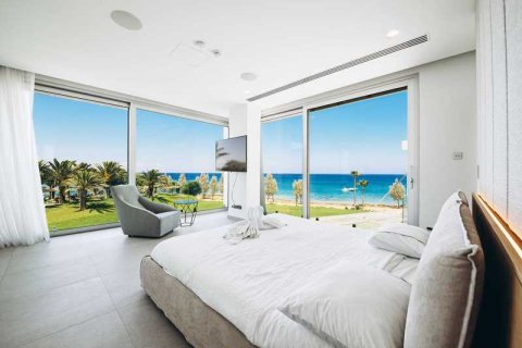 6 bedrooms Villa in Protaras, Cyprus No. 39706 7