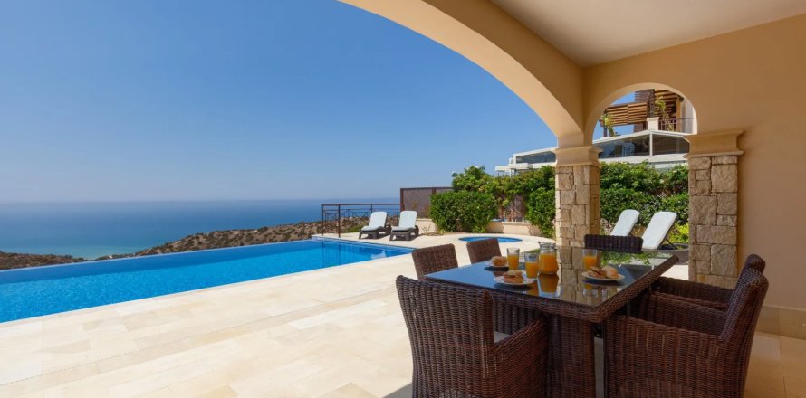 4 chambres Villa à Paphos, Cyprus No. 37662