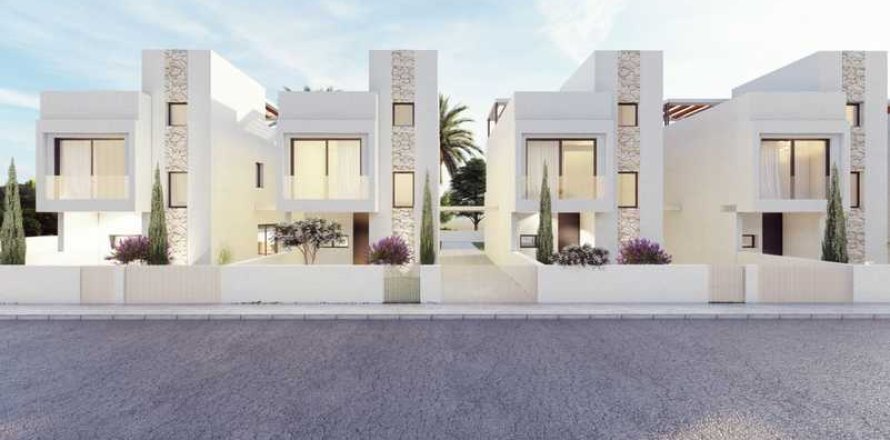 4 chambres House à Agios Athanasios, Cyprus No. 44753