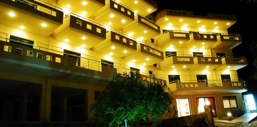 Здание с 24 комнатами в Эвбея, Греция №54622