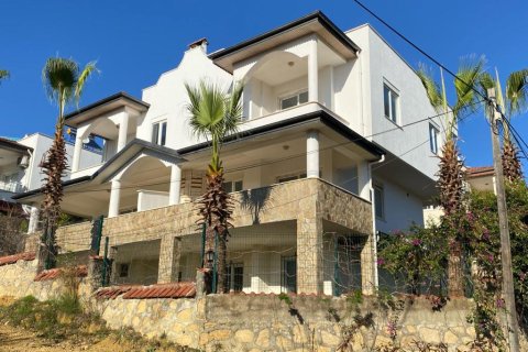 Вилла с 4 комнатами в Авсаллар, Турция №20872